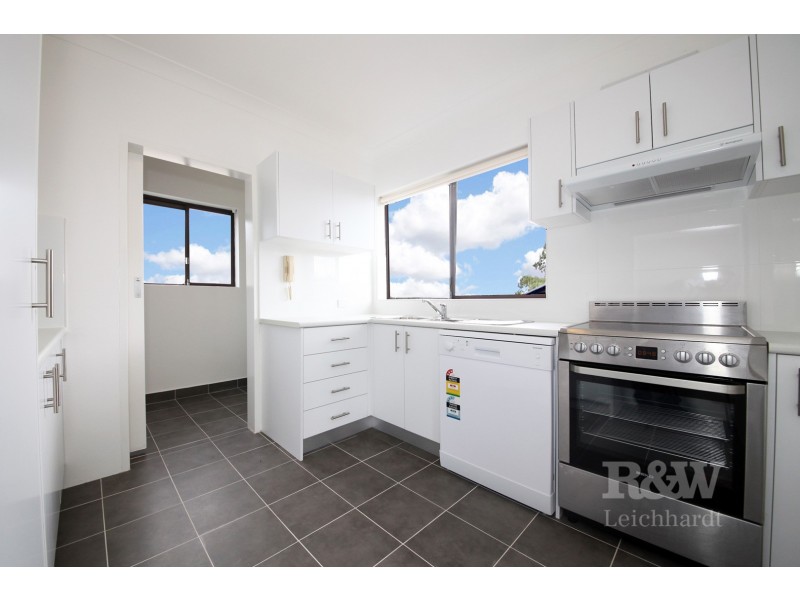 2/18 Myrtle Street, Leichhardt NSW 2040