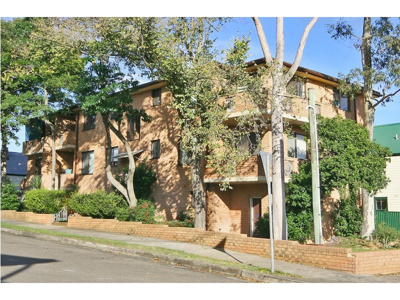 2/18 Myrtle Street, Leichhardt NSW 2040