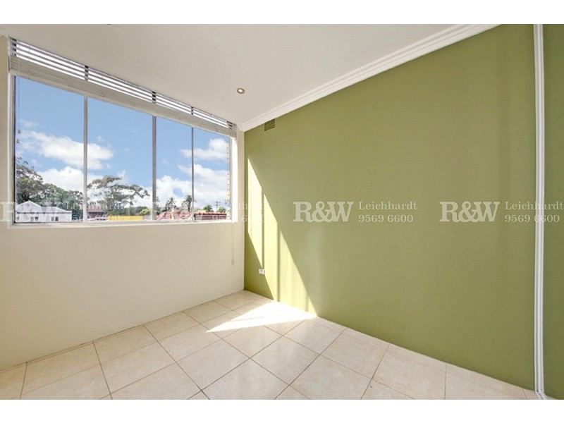 10/307 Cnr of Eltham and NewCanterbury Road, Lewisham NSW 2049