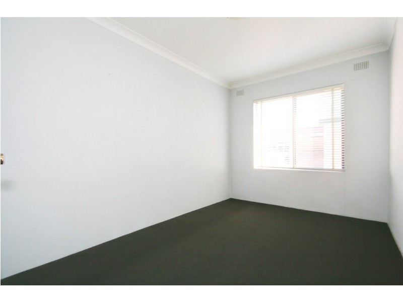 2/18 Myrtle Street, Leichhardt NSW 2040