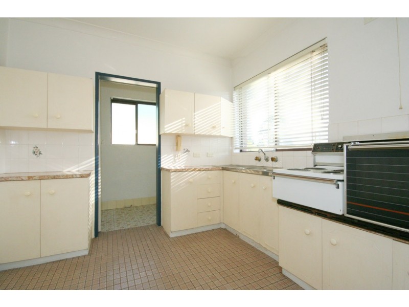 2/18 Myrtle Street, Leichhardt NSW 2040