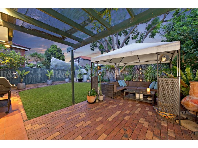 27 Mons Street, Russell Lea NSW 2046