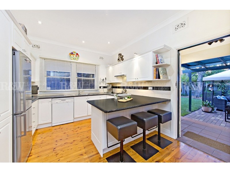 27 Mons Street, Russell Lea NSW 2046