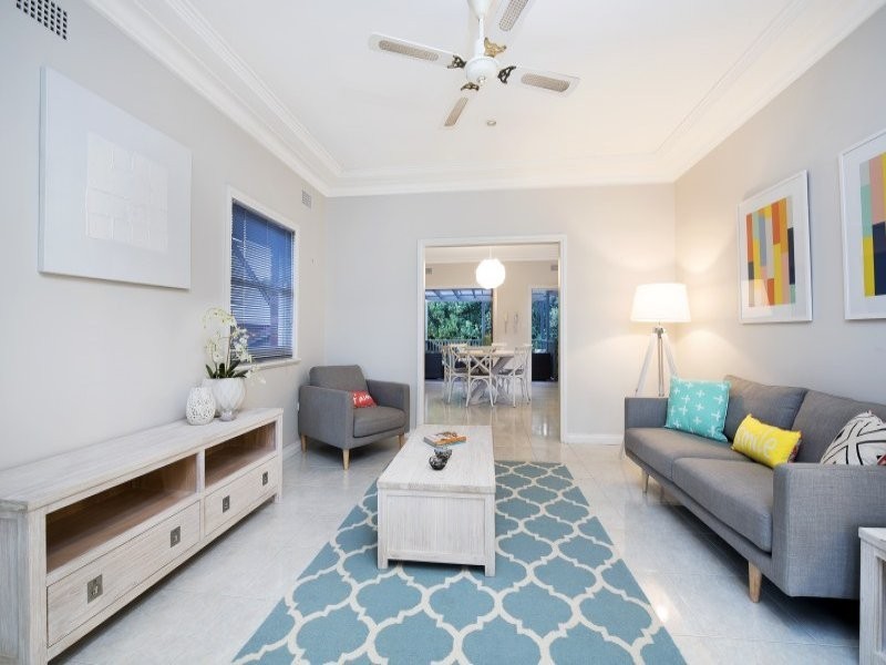 19 Atkins Avenue, Russell Lea NSW 2046