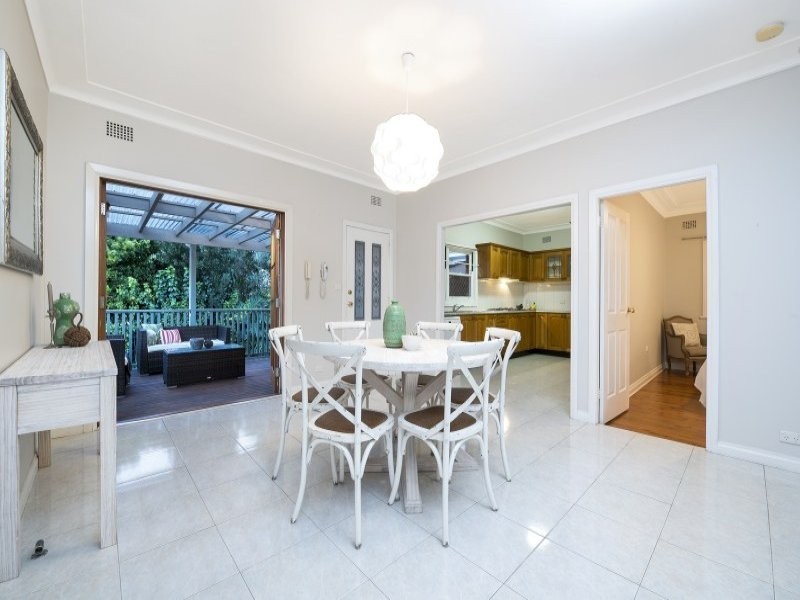 19 Atkins Avenue, Russell Lea NSW 2046