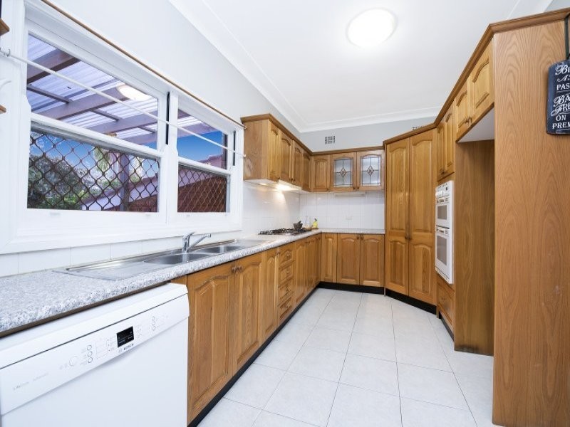 19 Atkins Avenue, Russell Lea NSW 2046