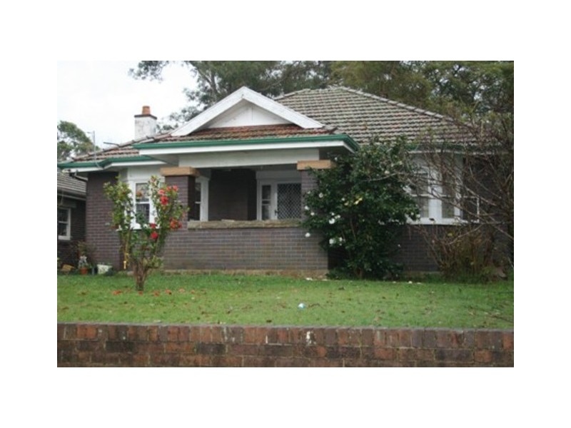 96 Duntroon Avenue, Roseville NSW 2069