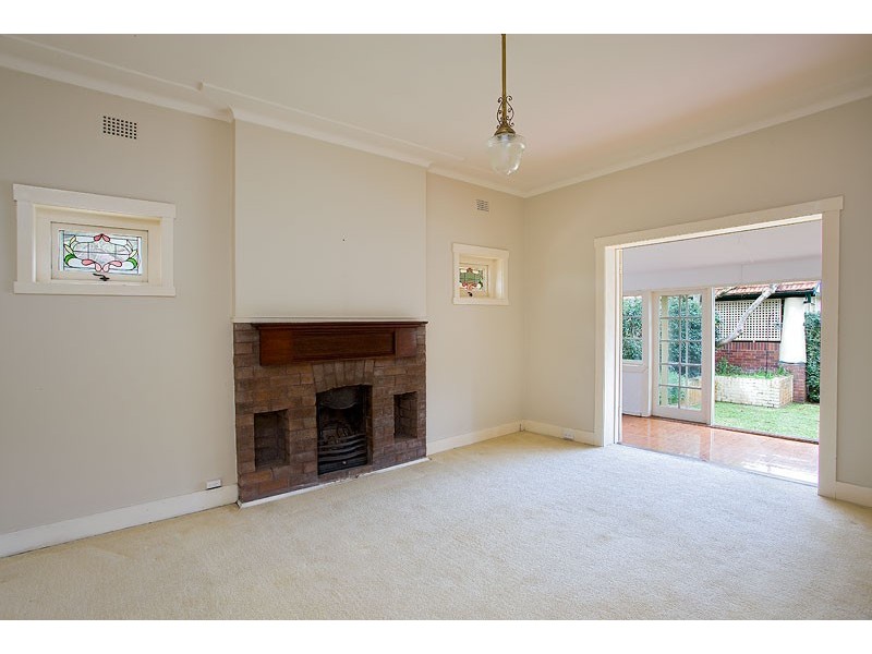 4 Wallace Parade, Lindfield NSW 2070