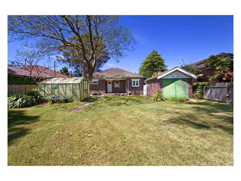 96 Duntroon Avenue, Roseville NSW 2069