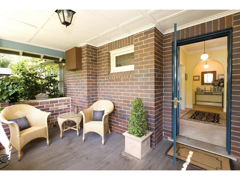 7 Cranbrook Avenue, Roseville NSW 2069