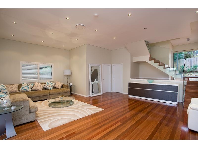 2 Moore Street, Roseville NSW 2069