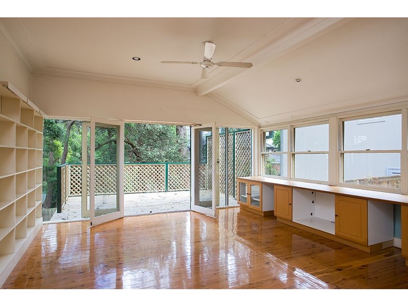 4 Wallace Parade, Lindfield NSW 2070