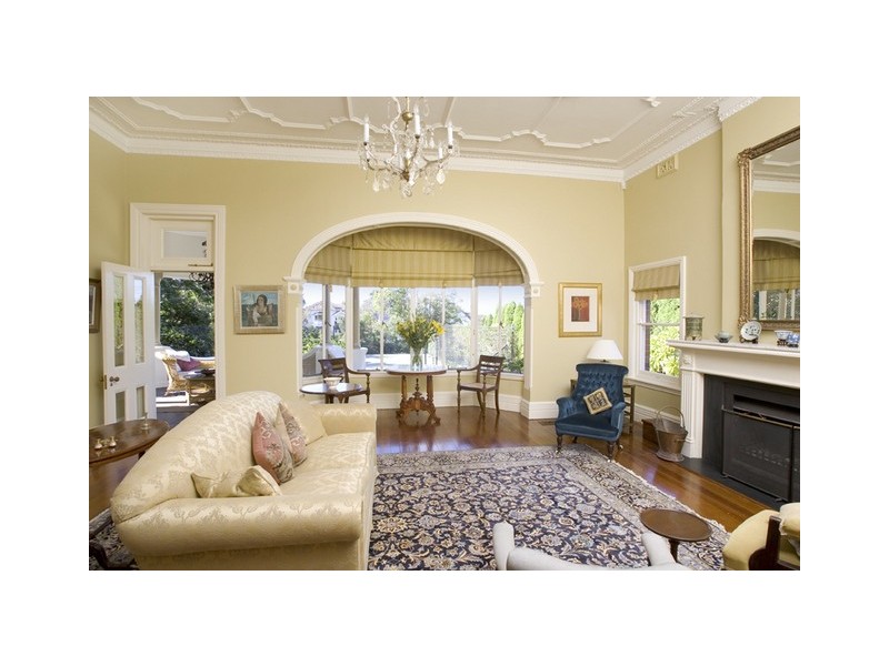 6 Buena Vista Avenue ( Clifton Gardens ), Mosman NSW 2088