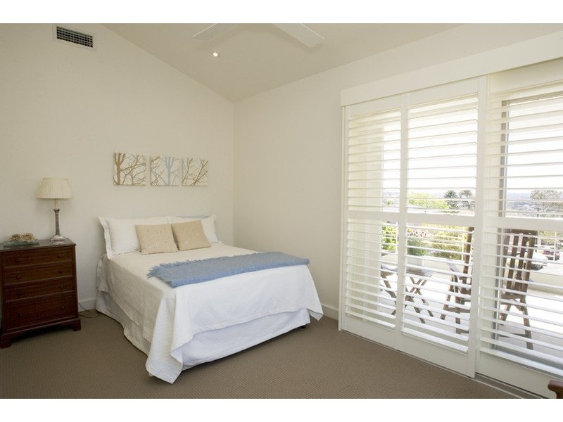 10 Middle Head Road, Mosman NSW 2088