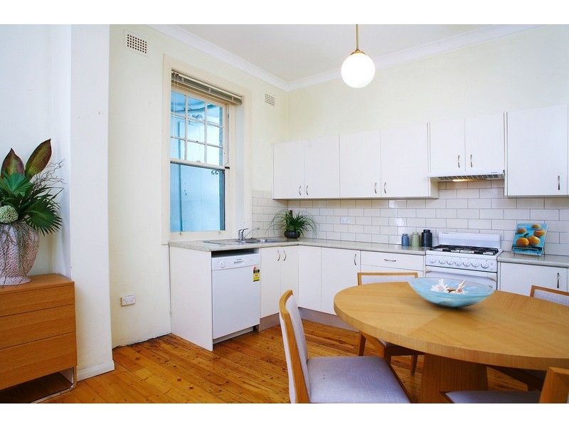 12/21 Waiwera Street, Mcmahons Point NSW 2060