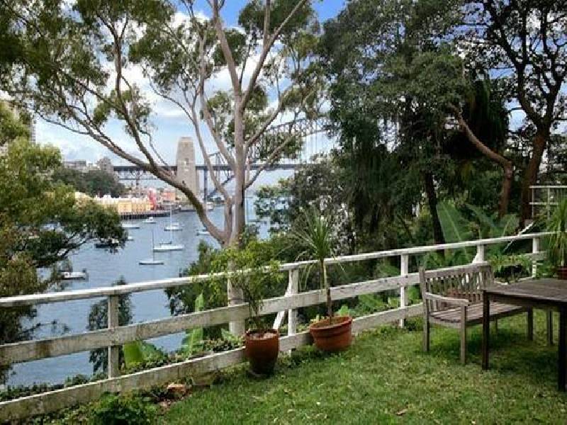 8/23-25 East Crescent Street, Mcmahons Point NSW 2060