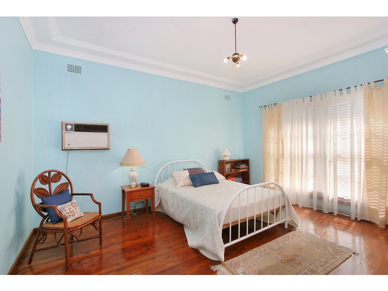 273 Stoney Creek Road, Kingsgrove NSW 2208