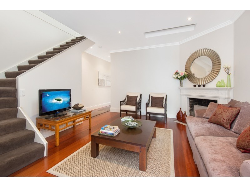 98 Blues Point Road, Mcmahons Point NSW 2060
