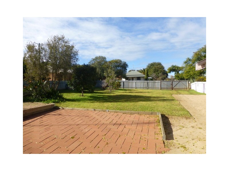 393 Clarinda Street, Parkes NSW 2870
