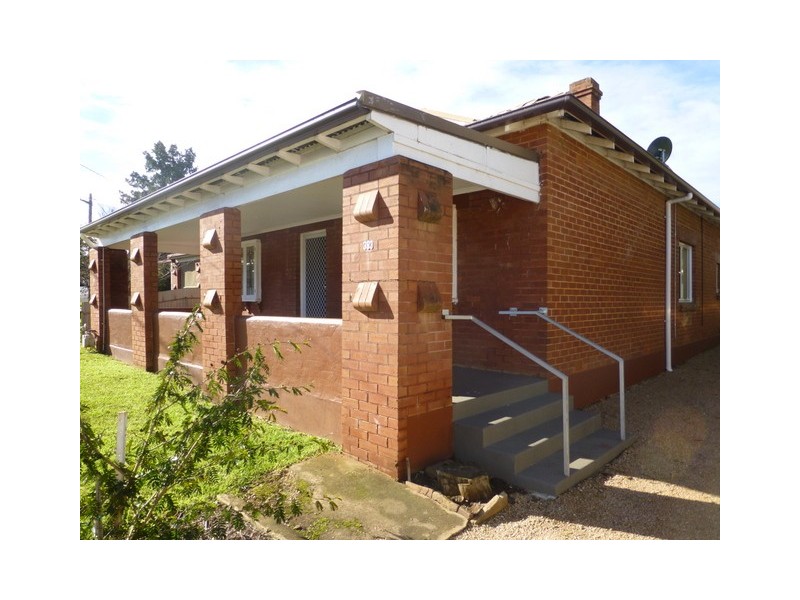 393 Clarinda Street, Parkes NSW 2870