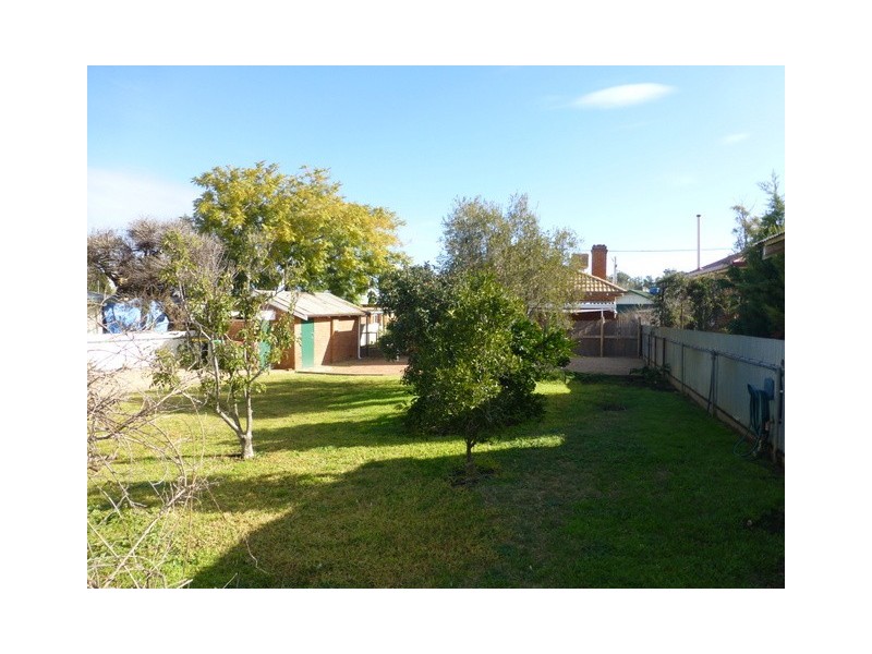 393 Clarinda Street, Parkes NSW 2870