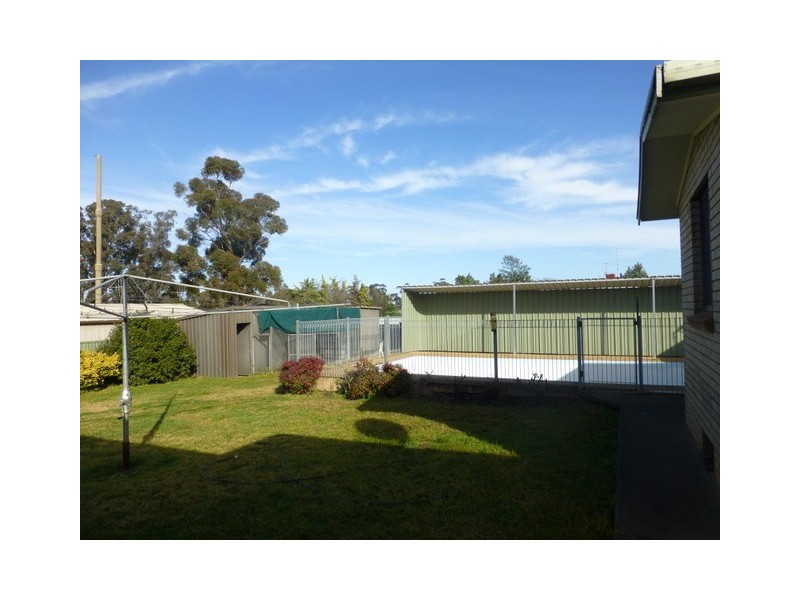 16 Bollinger Street, Parkes NSW 2870