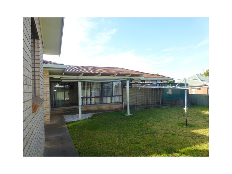 16 Bollinger Street, Parkes NSW 2870