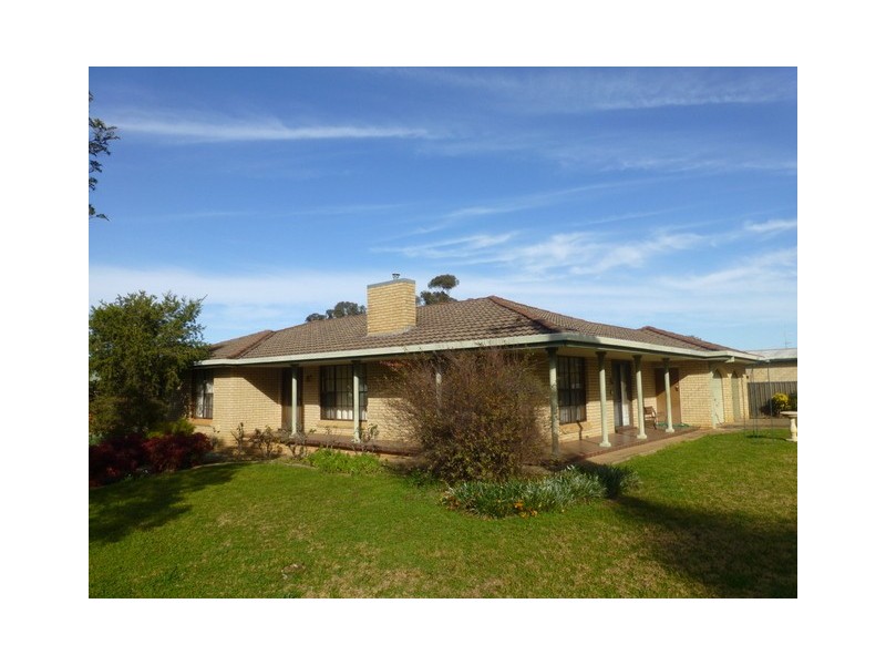 16 Bollinger Street, Parkes NSW 2870