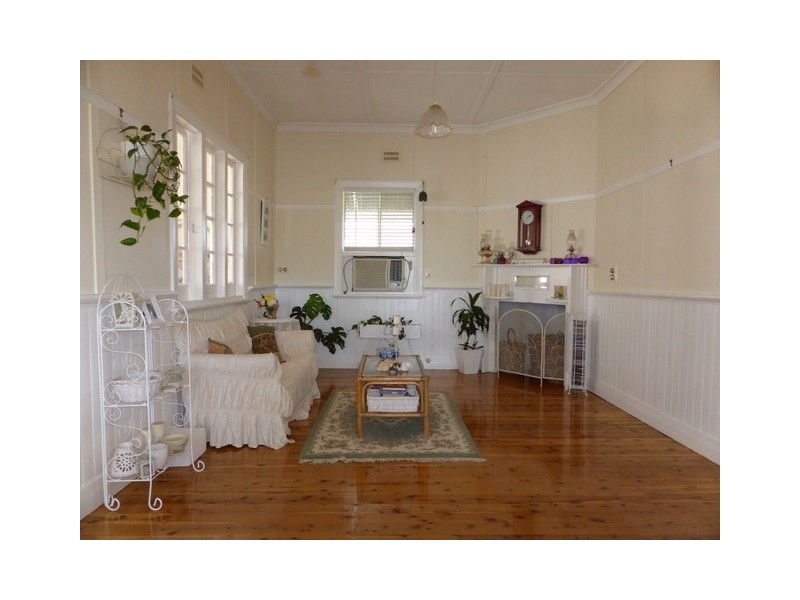 18 Wentworth Street, Parkes NSW 2870