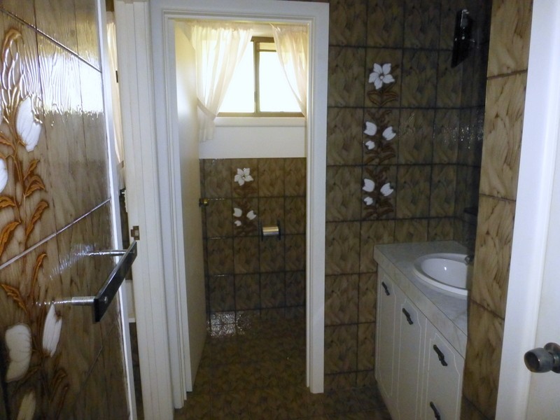 4 Mendos Place, Parkes NSW 2870