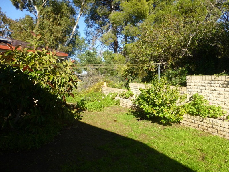 4 Mendos Place, Parkes NSW 2870