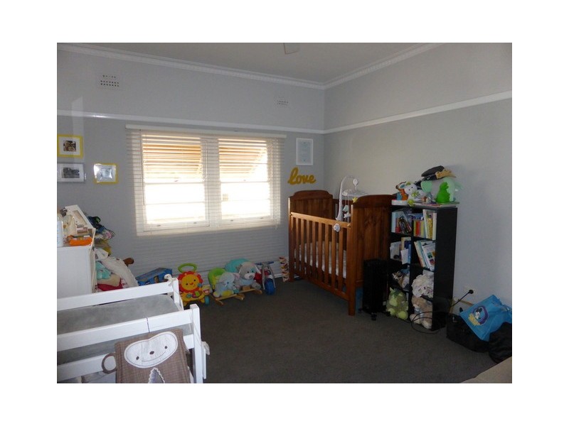 6 Weston Street, Parkes NSW 2870