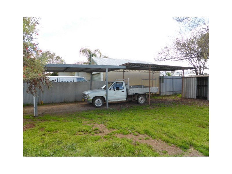 1 Sydney Street, Parkes NSW 2870