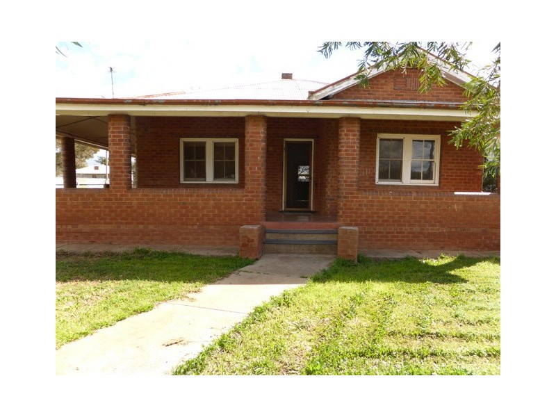 1 Sydney Street, Parkes NSW 2870