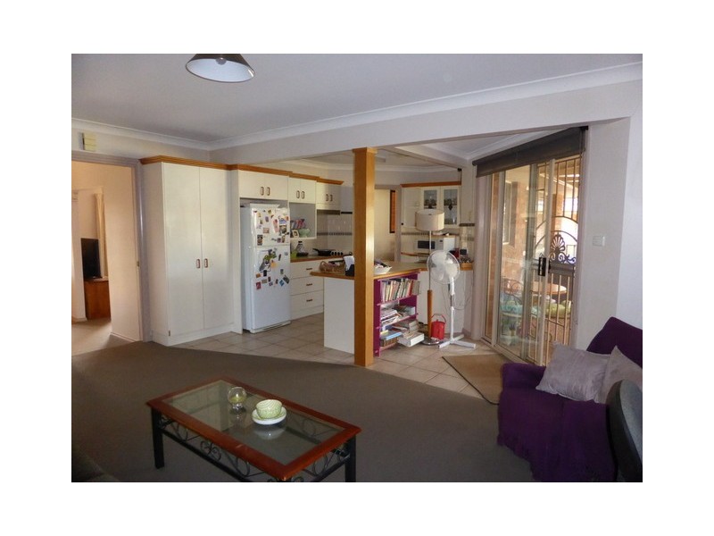 6 Cobden Place, Parkes NSW 2870