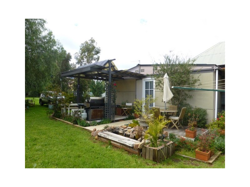 16 Dugga Street, Peak Hill NSW 2869