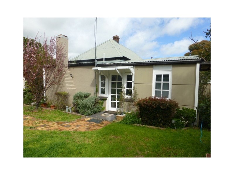 16 Dugga Street, Peak Hill NSW 2869