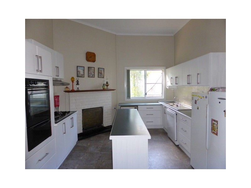 17 Thurlstone Street, Parkes NSW 2870