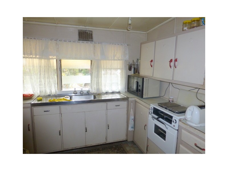 5 Lawson Street, Parkes NSW 2870