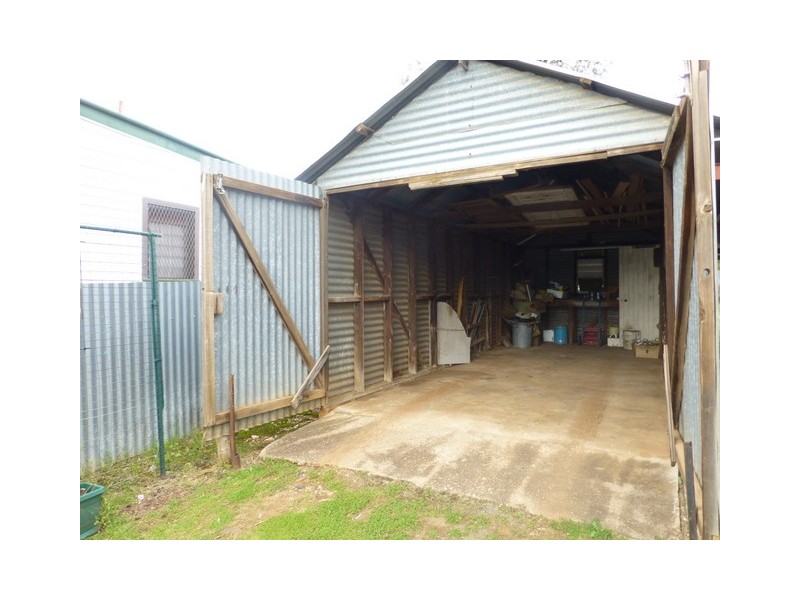 5 Lawson Street, Parkes NSW 2870