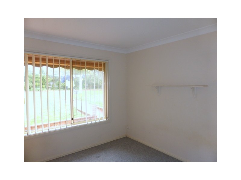 7 Mimosa Ave, Parkes NSW 2870