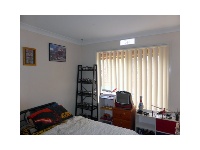 7 Mimosa Ave, Parkes NSW 2870