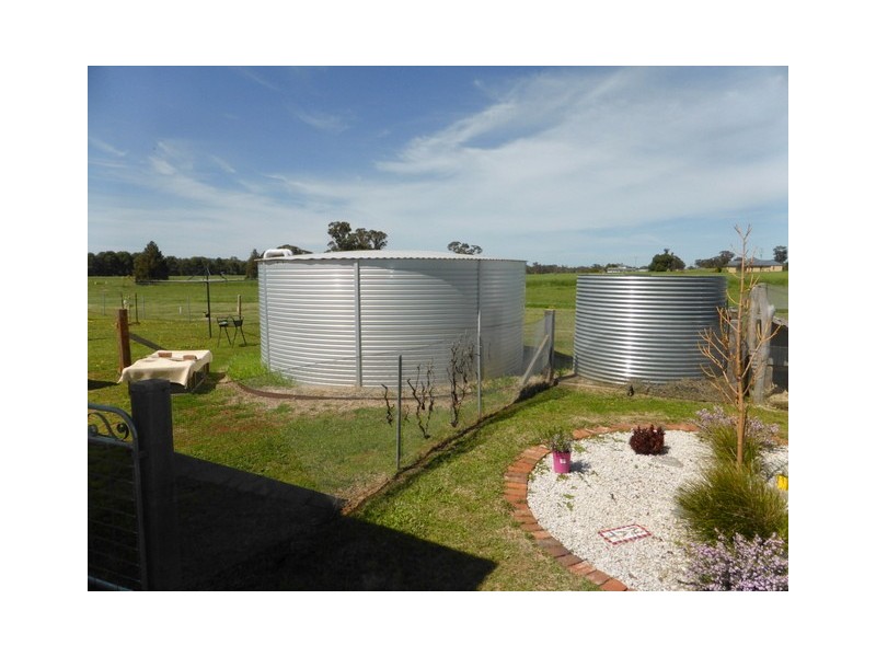 189 Tanks Road, Parkes NSW 2870