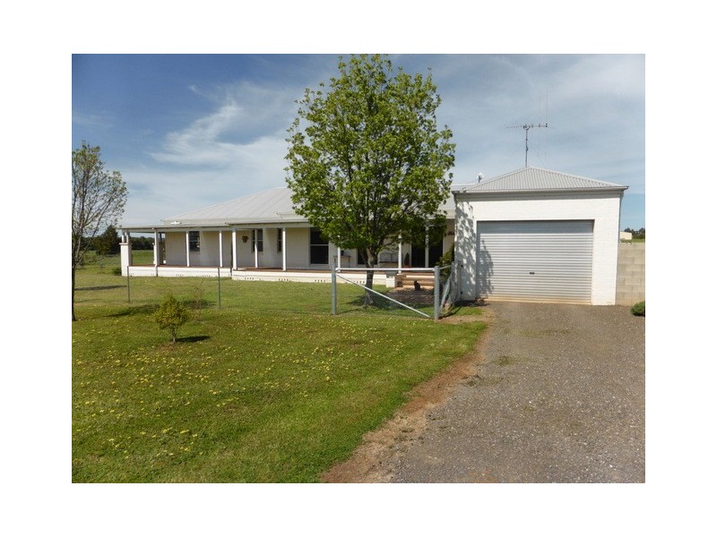 189 Tanks Road, Parkes NSW 2870