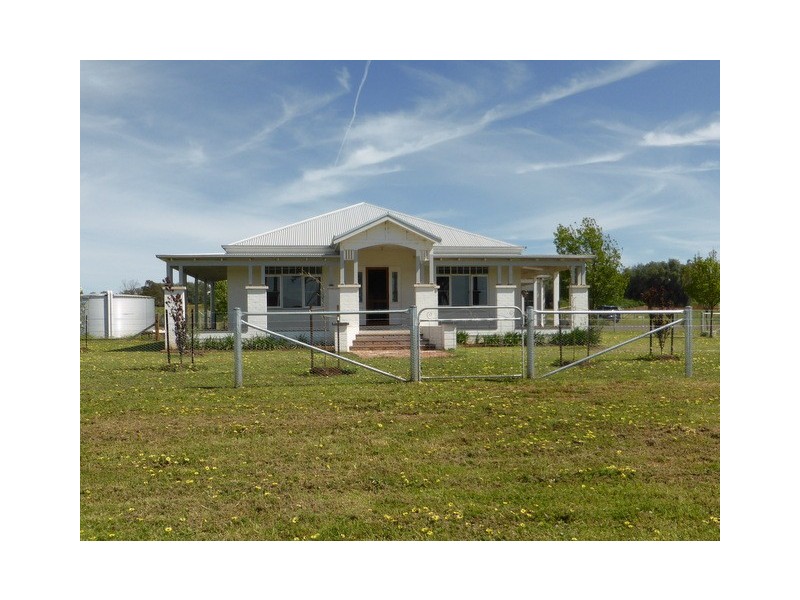 189 Tanks Road, Parkes NSW 2870