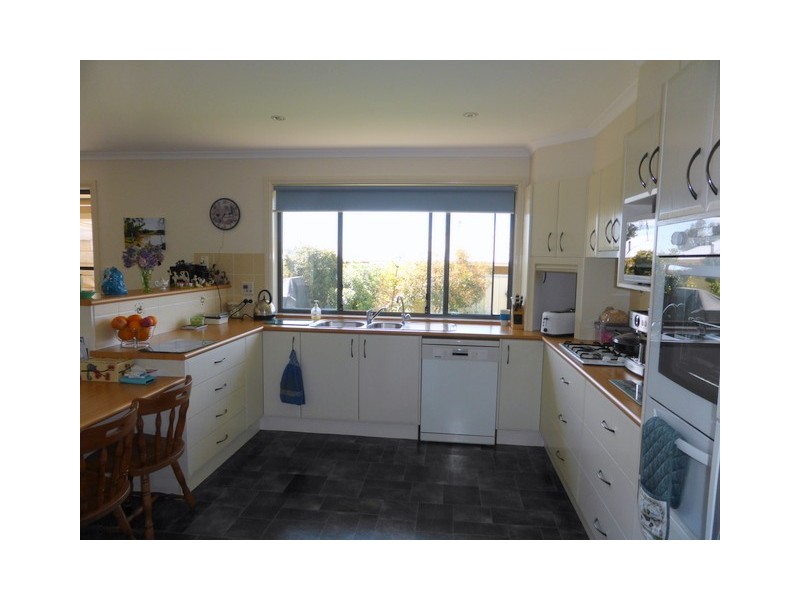 18 Vaucluse Place, Parkes NSW 2870