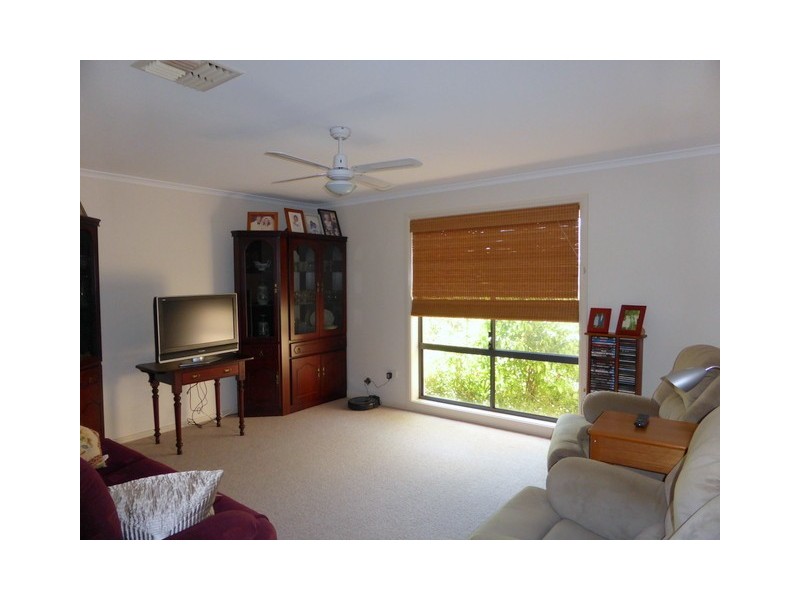 18 Vaucluse Place, Parkes NSW 2870