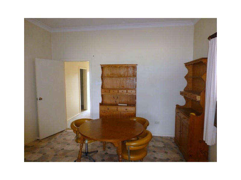13 Talbot Street, Parkes NSW 2870