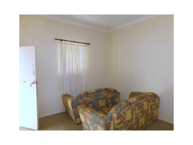 13 Talbot Street, Parkes NSW 2870