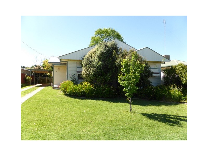 3 Waratah Street, Parkes NSW 2870